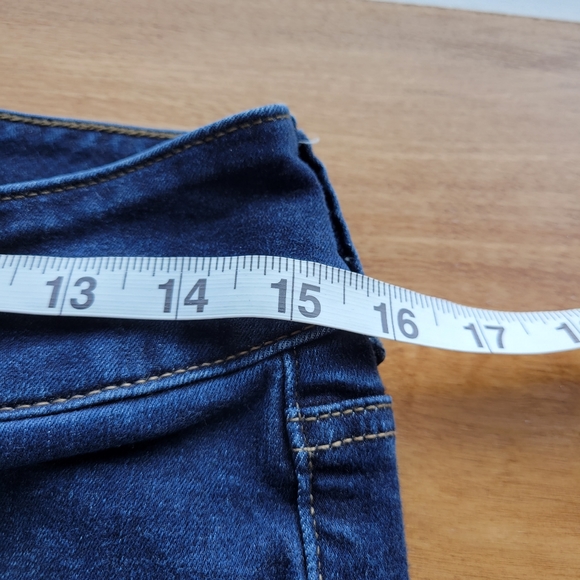 Torrid Feel The Fit Jegging Super Soft Dark Wash Jeans Size 12S - Picture 9 of 11